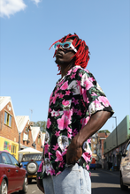 Load image into Gallery viewer, Black Hawaiian shirt with pink flowers