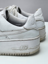 Load image into Gallery viewer, Nike Air Force 1 Sage Low Triple White Sneakers