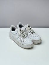 Load image into Gallery viewer, Nike Air Force 1 Sage Low Triple White Sneakers