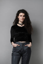 Load image into Gallery viewer, Black velvet '90s long sleeve top
