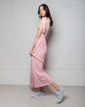 Load image into Gallery viewer, Pink fit and flare petal sleeves 70s maxi dress
