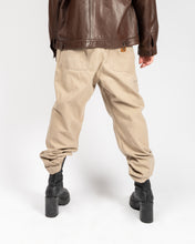 Load image into Gallery viewer, Beige Carhartt cargo trousers