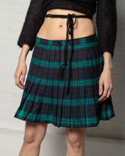 Load image into Gallery viewer, Black Wool Cropped Wrap-over Bolero Top