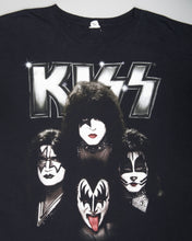 Load image into Gallery viewer, Black short-sleeved casual fit Kiss T-shirt