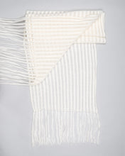 Load image into Gallery viewer, CREAM KNITTED SCARF