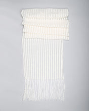 Load image into Gallery viewer, CREAM KNITTED SCARF