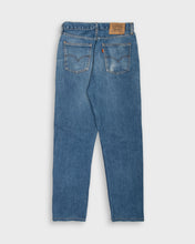 Load image into Gallery viewer, Classic blue '90s Levi's Orange Tab 615 straight leg jeans