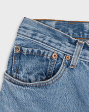 Load image into Gallery viewer, Classic blue Levi 901 ultra high waisted cropped raw hem jeans
