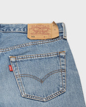 Load image into Gallery viewer, '90s Levi's 501 medium blue denim jeans