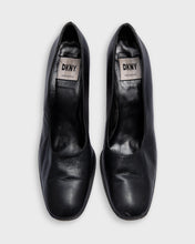 Load image into Gallery viewer, Black '90s DKNY Heeled shoes