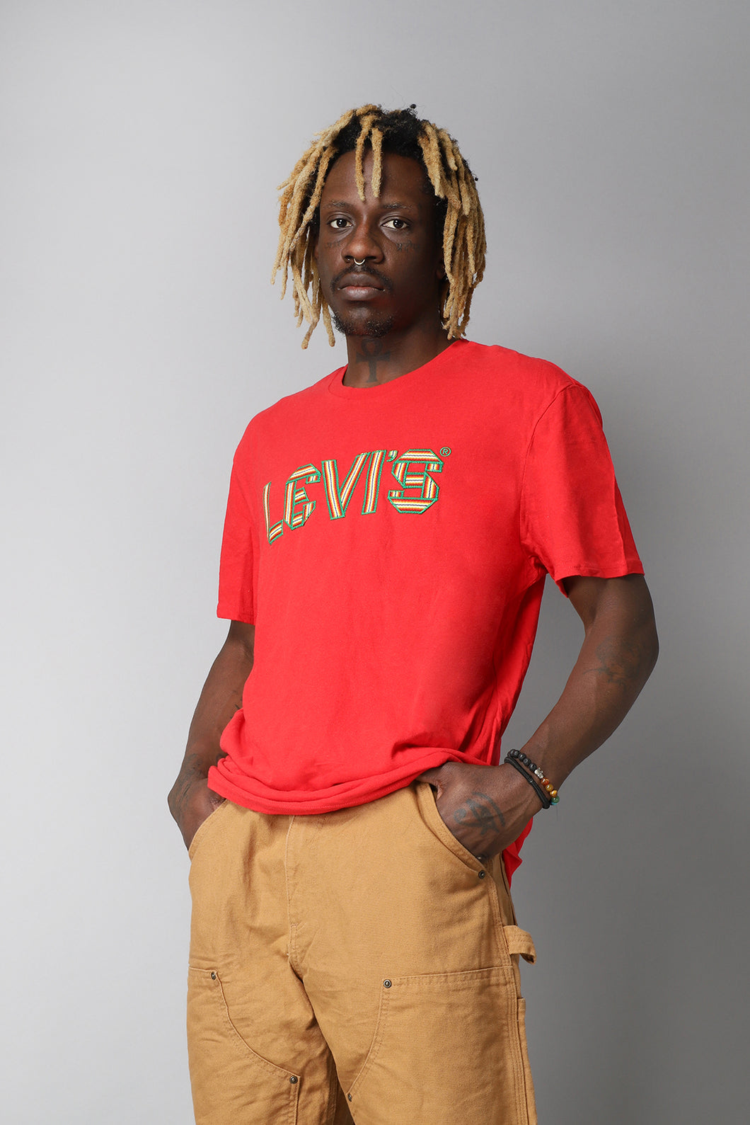 Levi's Red Embroidered logo short sleeve t-shirt