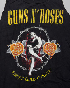 Black guns and roses cut off sleeveless vest