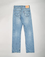 Load image into Gallery viewer, Distressed Blue 501 Straight Leg Fit Jeans
