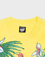 Load image into Gallery viewer, YELLOW GLITTERY PARROTS T-SHIRT
