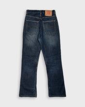 Load image into Gallery viewer, Faded dark blue high waisted bootcut 525 Levi&#39;s Jeans

