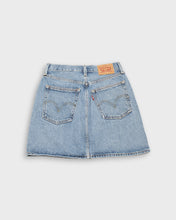 Load image into Gallery viewer, LEVI&#39;S DENIM SKIRT
