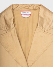 Load image into Gallery viewer, Max&amp;Co. beige jacket
