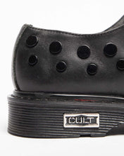 Load image into Gallery viewer, Cult black leather studded slip-on shoes
