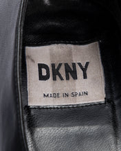 Load image into Gallery viewer, Black &#39;90s DKNY Heeled shoes
