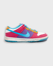 Load image into Gallery viewer, Multicoloured Nike low top dunks
