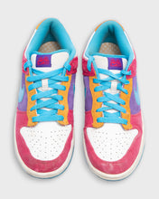 Load image into Gallery viewer, Multicoloured Nike low top dunks
